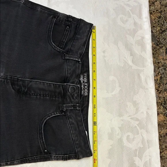 Maurices Black Jeans with Colorful Patched Hearts, Everflex High-Rise, Size 10 - Picture 5 of 12
